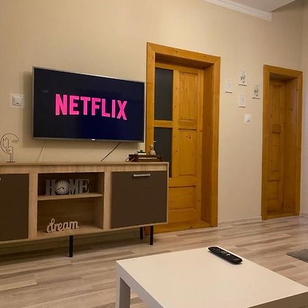Central House Oradea Ngoại thất bức ảnh